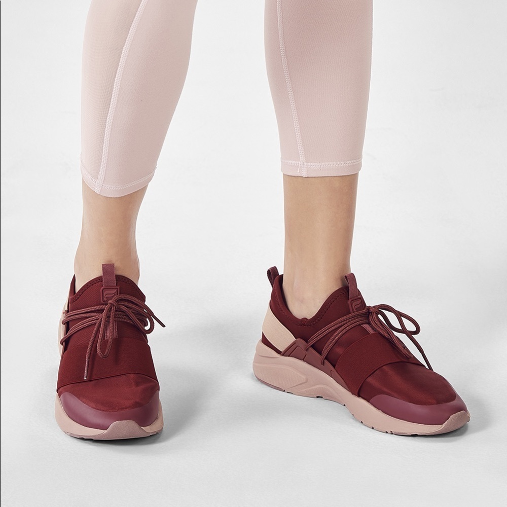 Fabletics new Zuma Studio Sneakers Black Cherry 6